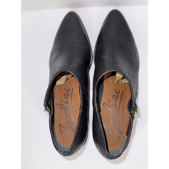 Zodiac Black Leather Shootie Pointed Toe Bootie Western Heel Ankle Boot Zip 7.5 - Picture 10 of 16